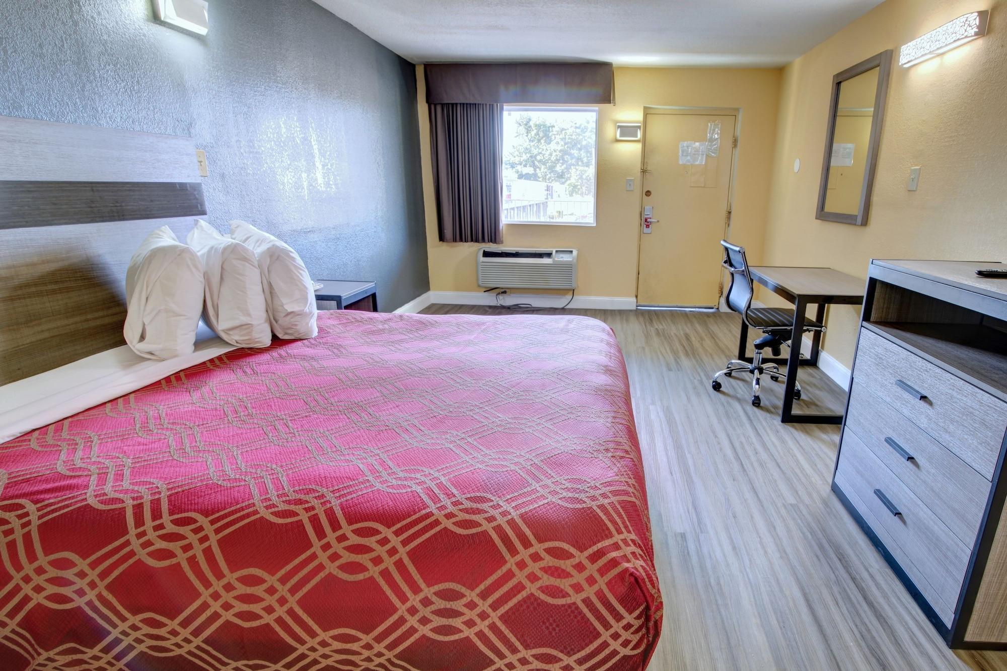 Econo Lodge At Military Circle Norfolk Zewnętrze zdjęcie