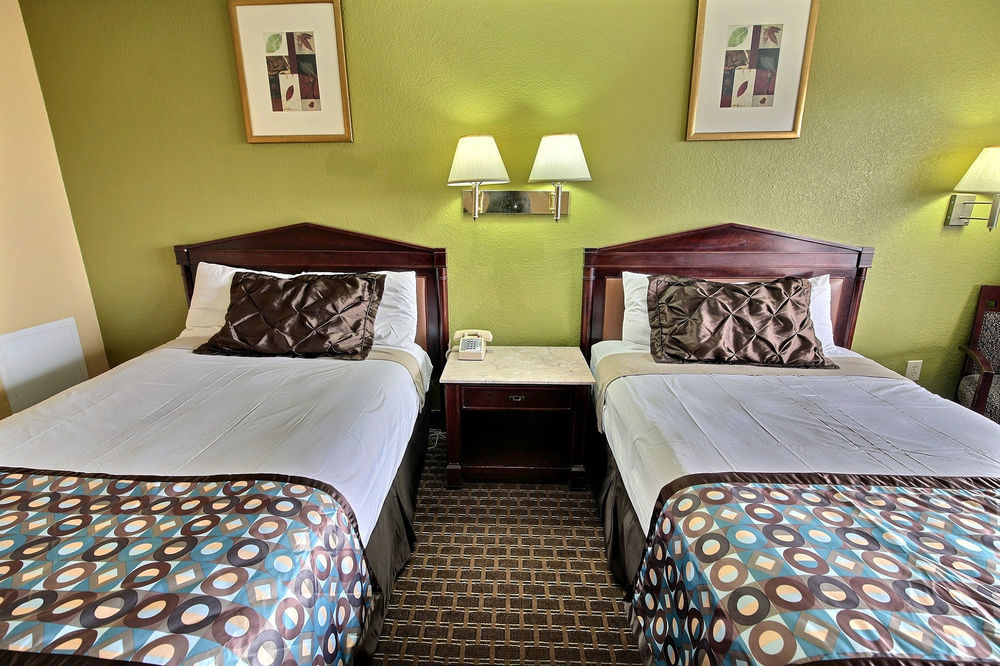 Econo Lodge At Military Circle Norfolk Zewnętrze zdjęcie