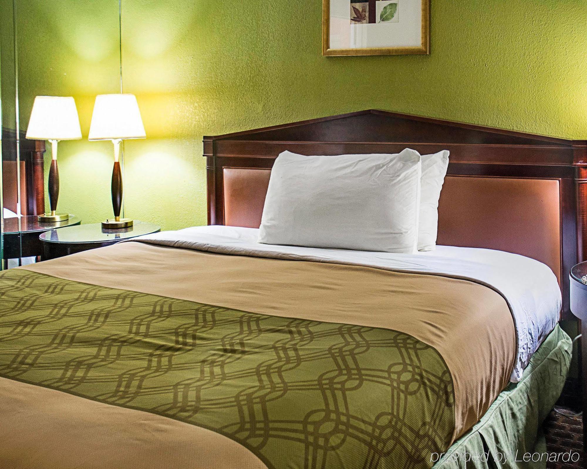 Econo Lodge At Military Circle Norfolk Zewnętrze zdjęcie